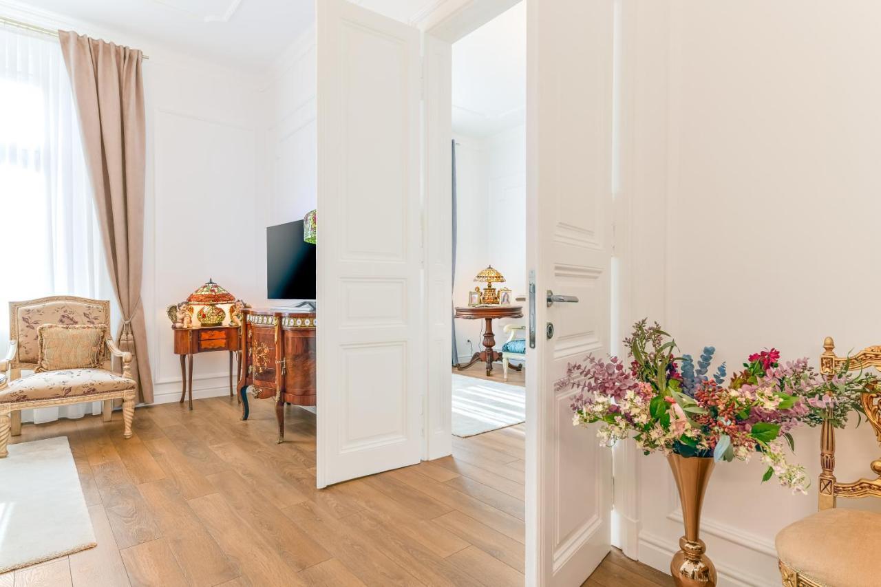 Luxury Class Apartment - 1St Floor, Large Apartment, Downtown, Newly Renovated, Fast Wifi, 4X Air Conditioning Zagreb Extérieur photo
